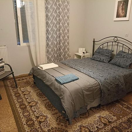 Airport City Center Apartment Артемида Екстериор снимка