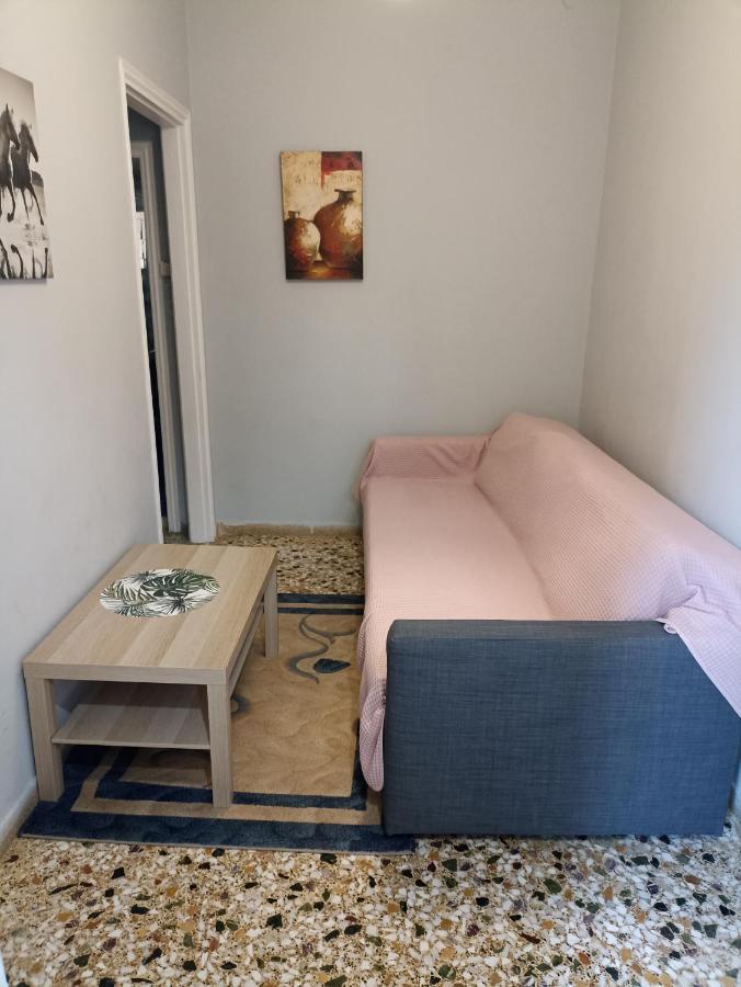 Airport City Center Apartment Артемида Екстериор снимка