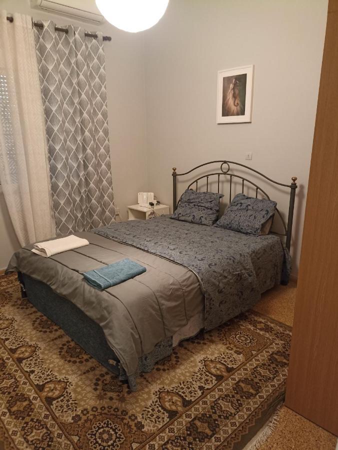 Airport City Center Apartment Артемида Екстериор снимка